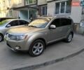 Бежевый Мицубиси Аутлендер, объемом двигателя 3 л и пробегом 150 тыс. км за 10900 $, фото 1 на Automoto.ua