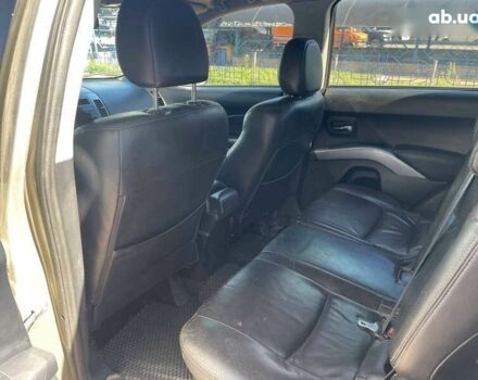 Мицубиси Аутлендер 2007 в Киеве на Automoto.ua Бежевый Мицубиси Аутлендер, объемом двигателя 3 л и пробегом 358 тыс. км за 9900 $, фото 12 на Automoto.ua