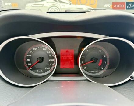 Бежевый Мицубиси Аутлендер, объемом двигателя 3 л и пробегом 210 тыс. км за 9000 $, фото 15 на Automoto.ua