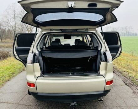 Бежевый Мицубиси Аутлендер, объемом двигателя 2.4 л и пробегом 107 тыс. км за 9900 $, фото 10 на Automoto.ua