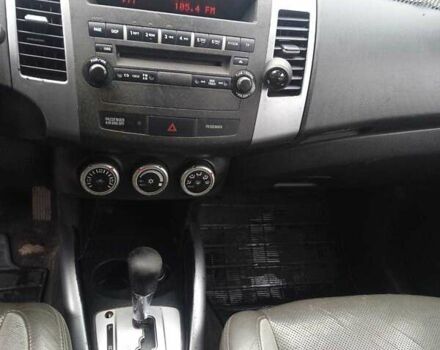 Бежевий Міцубісі Аутлендер, об'ємом двигуна 2.4 л та пробігом 290 тис. км за 6800 $, фото 5 на Automoto.ua