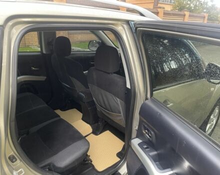 Бежевый Мицубиси Аутлендер, объемом двигателя 3 л и пробегом 240 тыс. км за 8200 $, фото 4 на Automoto.ua