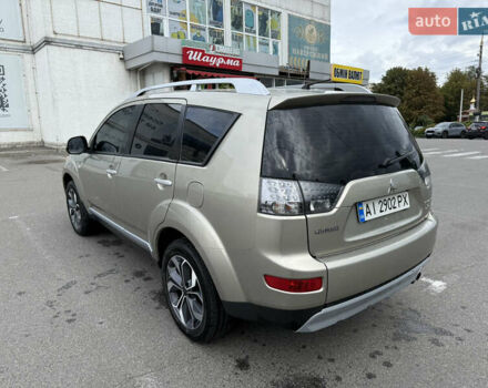 Міцубісі Аутлендер 2008 у Києві на Automoto.ua Бежевий Міцубісі Аутлендер, об'ємом двигуна 3 л та пробігом 337 тис. км за 11900 $, фото 8 на Automoto.ua