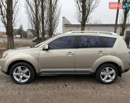 Бежевый Мицубиси Аутлендер, объемом двигателя 3 л и пробегом 178 тыс. км за 9450 $, фото 11 на Automoto.ua