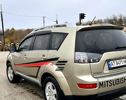 Бежевий Міцубісі Аутлендер, об'ємом двигуна 2.4 л та пробігом 270 тис. км за 8500 $, фото 4 на Automoto.ua