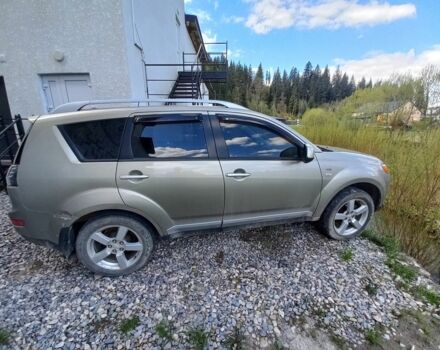 Міцубісі Аутлендер 2008 у Яремче на Automoto.ua Бежевий Міцубісі Аутлендер, об'ємом двигуна 3 л та пробігом 80 тис. км за 11500 $, фото 2 на Automoto.ua