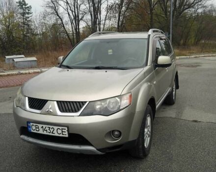 Бежевий Міцубісі Аутлендер, об'ємом двигуна 2.4 л та пробігом 290 тис. км за 6800 $, фото 1 на Automoto.ua