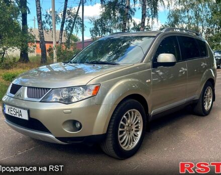 Бежевий Міцубісі Аутлендер, об'ємом двигуна 2.2 л та пробігом 173 тис. км за 8950 $, фото 1 на Automoto.ua