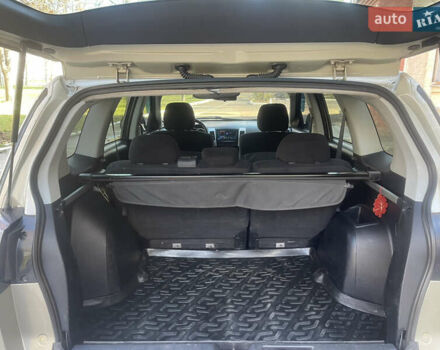 Бежевый Мицубиси Аутлендер, объемом двигателя 3 л и пробегом 246 тыс. км за 8250 $, фото 18 на Automoto.ua