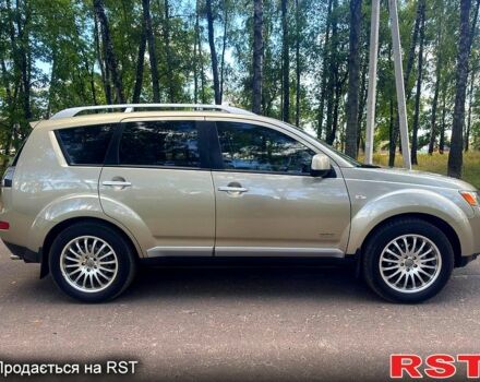 Бежевий Міцубісі Аутлендер, об'ємом двигуна 2.2 л та пробігом 173 тис. км за 8950 $, фото 2 на Automoto.ua