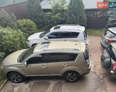 Міцубісі Аутлендер 2008 у Києві на Automoto.ua Бежевий Міцубісі Аутлендер, об'ємом двигуна 3 л та пробігом 337 тис. км за 11900 $, фото 16 на Automoto.ua