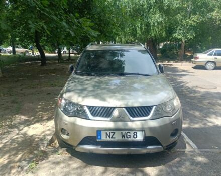 Бежевий Міцубісі Аутлендер, об'ємом двигуна 2.2 л та пробігом 308 тис. км за 4900 $, фото 1 на Automoto.ua