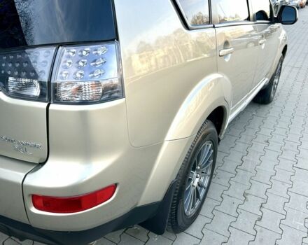 Бежевый Мицубиси Аутлендер, объемом двигателя 2.4 л и пробегом 226 тыс. км за 8999 $, фото 9 на Automoto.ua