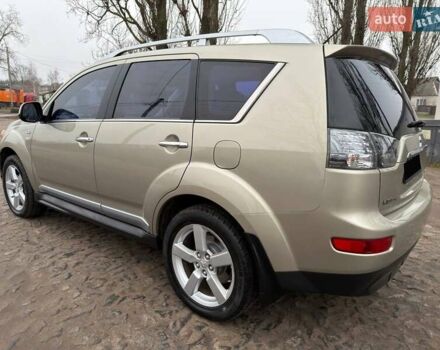 Бежевый Мицубиси Аутлендер, объемом двигателя 3 л и пробегом 178 тыс. км за 9450 $, фото 21 на Automoto.ua