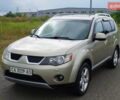 Бежевий Міцубісі Аутлендер, об'ємом двигуна 2.36 л та пробігом 207 тис. км за 10800 $, фото 2 на Automoto.ua