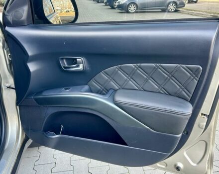 Бежевый Мицубиси Аутлендер, объемом двигателя 2.4 л и пробегом 226 тыс. км за 8999 $, фото 17 на Automoto.ua