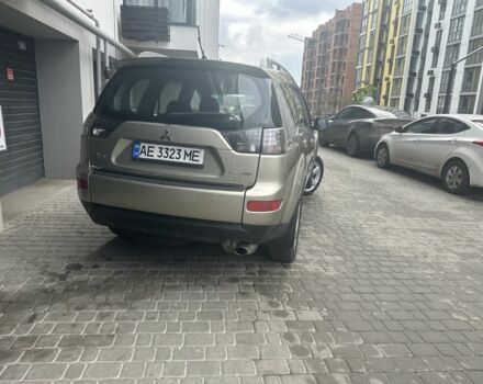 Бежевый Мицубиси Аутлендер, объемом двигателя 2.4 л и пробегом 290 тыс. км за 6950 $, фото 3 на Automoto.ua