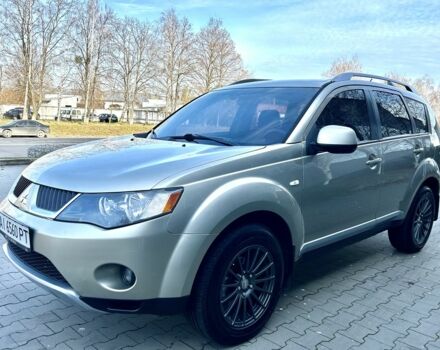 Бежевый Мицубиси Аутлендер, объемом двигателя 2.4 л и пробегом 226 тыс. км за 8999 $, фото 6 на Automoto.ua