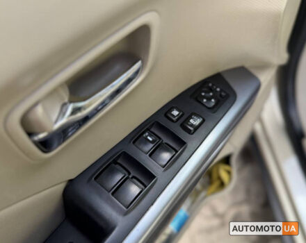 Бежевий Міцубісі Аутлендер, об'ємом двигуна 2.4 л та пробігом 195 тис. км за 8500 $, фото 10 на Automoto.ua