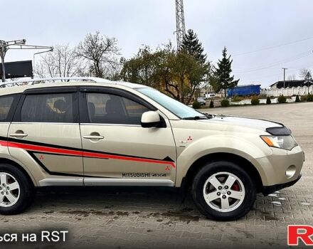 Бежевий Міцубісі Аутлендер, об'ємом двигуна 2.4 л та пробігом 270 тис. км за 8500 $, фото 1 на Automoto.ua
