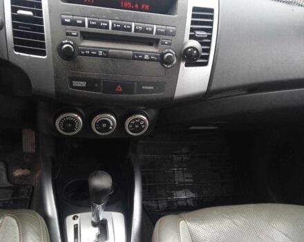 Бежевий Міцубісі Аутлендер, об'ємом двигуна 2.4 л та пробігом 290 тис. км за 6800 $, фото 6 на Automoto.ua