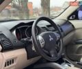 Бежевый Мицубиси Аутлендер, объемом двигателя 3 л и пробегом 178 тыс. км за 9450 $, фото 25 на Automoto.ua
