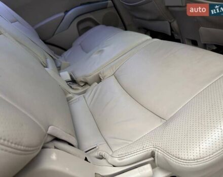 Бежевый Мицубиси Аутлендер, объемом двигателя 3 л и пробегом 178 тыс. км за 9450 $, фото 41 на Automoto.ua