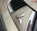 Бежевый Мицубиси Аутлендер, объемом двигателя 3 л и пробегом 178 тыс. км за 9450 $, фото 4 на Automoto.ua