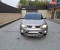 Бежевий Міцубісі Аутлендер, об'ємом двигуна 3 л та пробігом 266 тис. км за 8500 $, фото 1 на Automoto.ua