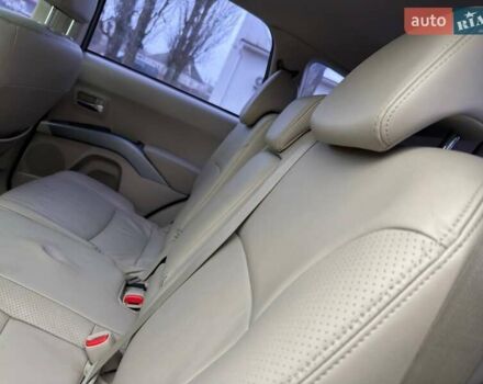 Бежевый Мицубиси Аутлендер, объемом двигателя 3 л и пробегом 178 тыс. км за 9450 $, фото 34 на Automoto.ua