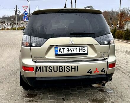 Бежевий Міцубісі Аутлендер, об'ємом двигуна 2.4 л та пробігом 270 тис. км за 8500 $, фото 5 на Automoto.ua