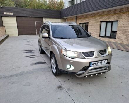 Бежевий Міцубісі Аутлендер, об'ємом двигуна 3 л та пробігом 266 тис. км за 8500 $, фото 1 на Automoto.ua