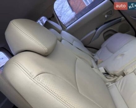 Бежевый Мицубиси Аутлендер, объемом двигателя 3 л и пробегом 178 тыс. км за 9450 $, фото 44 на Automoto.ua