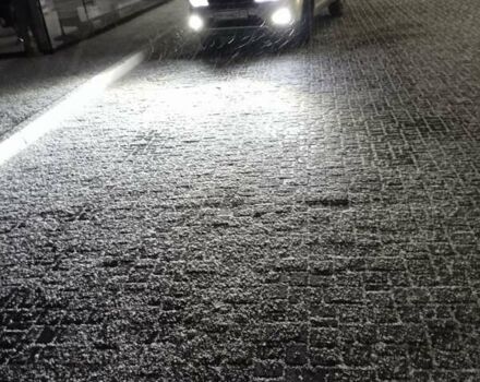 Бежевый Мицубиси Аутлендер, объемом двигателя 3 л и пробегом 220 тыс. км за 10000 $, фото 4 на Automoto.ua