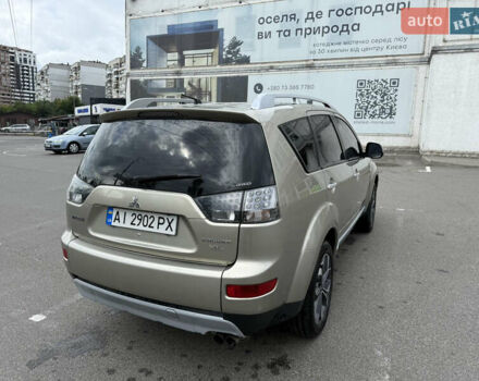 Міцубісі Аутлендер 2008 у Києві на Automoto.ua Бежевий Міцубісі Аутлендер, об'ємом двигуна 3 л та пробігом 337 тис. км за 11900 $, фото 9 на Automoto.ua