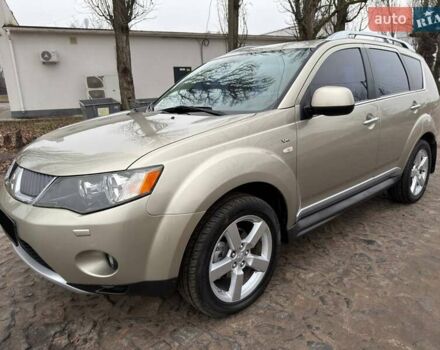 Бежевый Мицубиси Аутлендер, объемом двигателя 3 л и пробегом 178 тыс. км за 9450 $, фото 8 на Automoto.ua