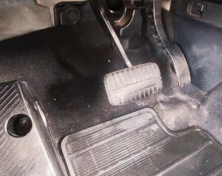 Бежевый Мицубиси Аутлендер, объемом двигателя 2.36 л и пробегом 200 тыс. км за 8300 $, фото 46 на Automoto.ua