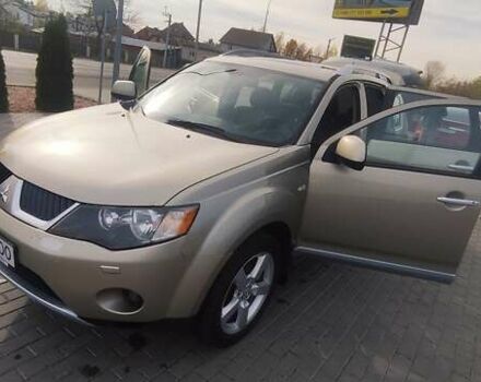 Бежевый Мицубиси Аутлендер, объемом двигателя 2.36 л и пробегом 200 тыс. км за 8300 $, фото 61 на Automoto.ua