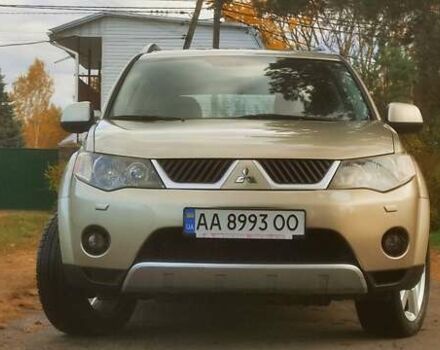 Бежевий Міцубісі Аутлендер, об'ємом двигуна 2.36 л та пробігом 240 тис. км за 9250 $, фото 11 на Automoto.ua