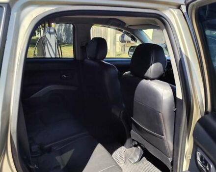 Бежевый Мицубиси Аутлендер, объемом двигателя 2.36 л и пробегом 281 тыс. км за 8500 $, фото 8 на Automoto.ua