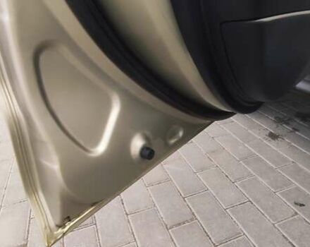 Бежевый Мицубиси Аутлендер, объемом двигателя 2.36 л и пробегом 200 тыс. км за 8300 $, фото 45 на Automoto.ua