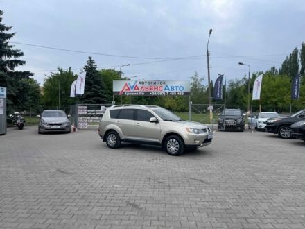 Мицубиси Аутлендер 2007 в Кривом Роге на Automoto.ua Бежевый Мицубиси Аутлендер, объемом двигателя 2 л и пробегом 187 тыс. км за 7900 $, фото 1 на Automoto.ua