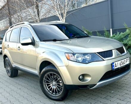 Бежевый Мицубиси Аутлендер, объемом двигателя 2.4 л и пробегом 226 тыс. км за 8999 $, фото 1 на Automoto.ua