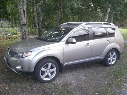 Бежевый Мицубиси Аутлендер, объемом двигателя 2.4 л и пробегом 183 тыс. км за 9100 $, фото 1 на Automoto.ua