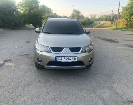 Бежевий Міцубісі Аутлендер, об'ємом двигуна 3 л та пробігом 210 тис. км за 7950 $, фото 1 на Automoto.ua