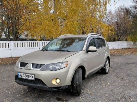 Бежевый Мицубиси Аутлендер, объемом двигателя 2.4 л и пробегом 301 тыс. км за 6199 $, фото 1 на Automoto.ua