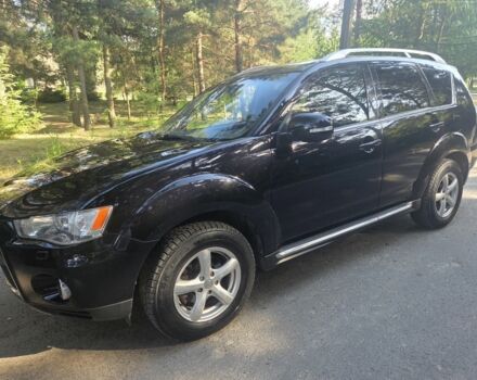 Чорний Міцубісі Аутлендер, об'ємом двигуна 2 л та пробігом 247 тис. км за 9600 $, фото 2 на Automoto.ua