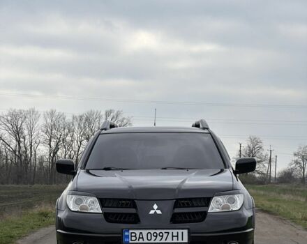 Чорний Міцубісі Аутлендер, об'ємом двигуна 2 л та пробігом 230 тис. км за 6300 $, фото 1 на Automoto.ua