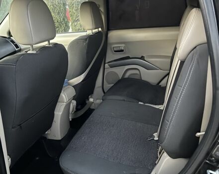 Черный Мицубиси Аутлендер, объемом двигателя 2.2 л и пробегом 238 тыс. км за 9700 $, фото 16 на Automoto.ua