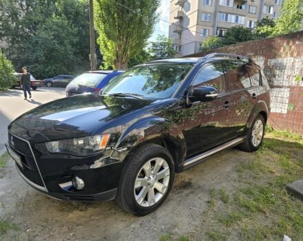 Чорний Міцубісі Аутлендер, об'ємом двигуна 2.4 л та пробігом 261 тис. км за 10700 $, фото 4 на Automoto.ua